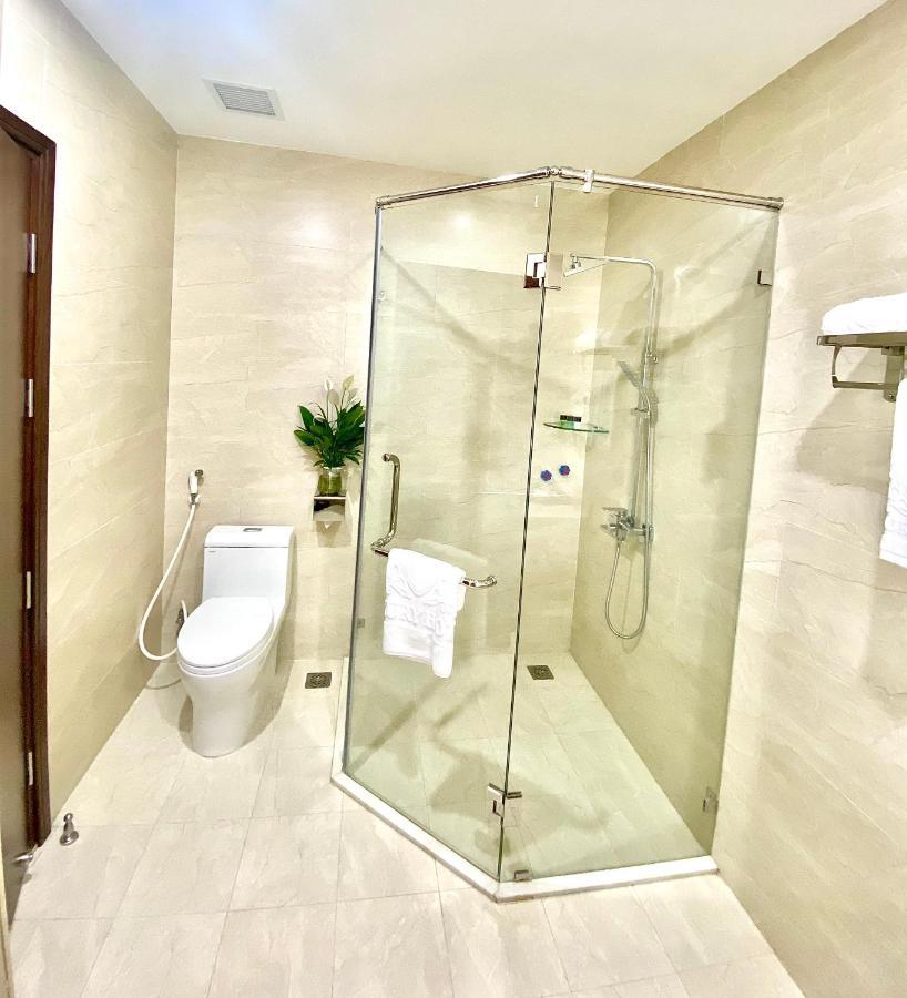 Luxury6 Hotel Mong Cai Exterior photo