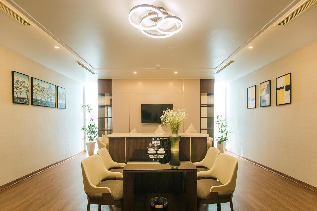 Luxury6 Hotel Mong Cai Exterior photo