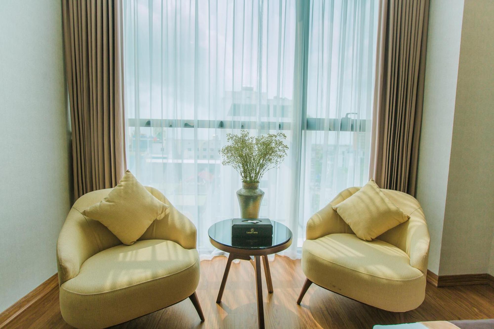 Luxury6 Hotel Mong Cai Exterior photo